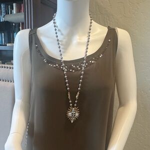 Elegant Pearl and Crystal Pendant Necklace